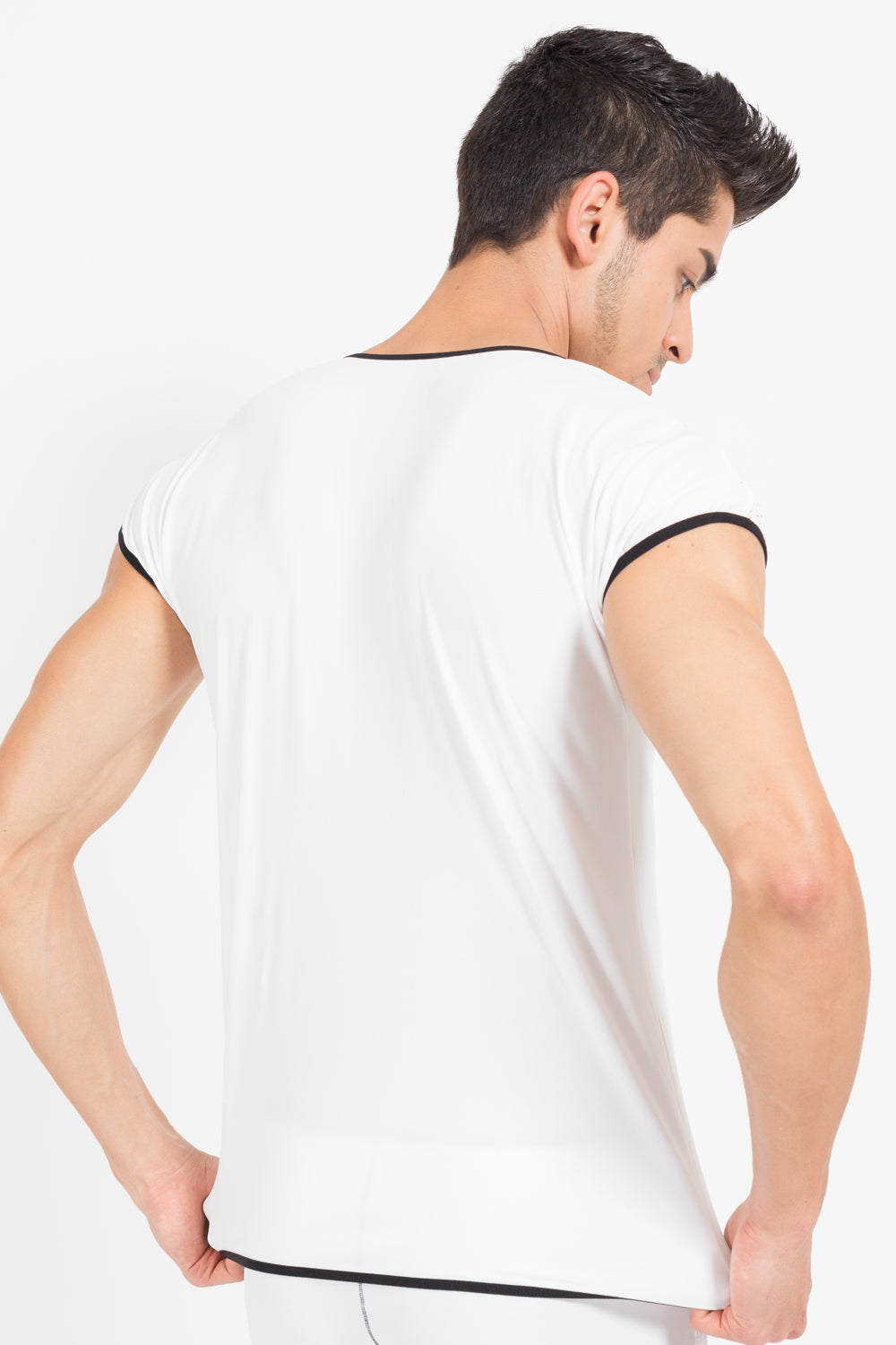 weiß/schwarzes V-Shirt Mixing 43-77 M von Look Me-1