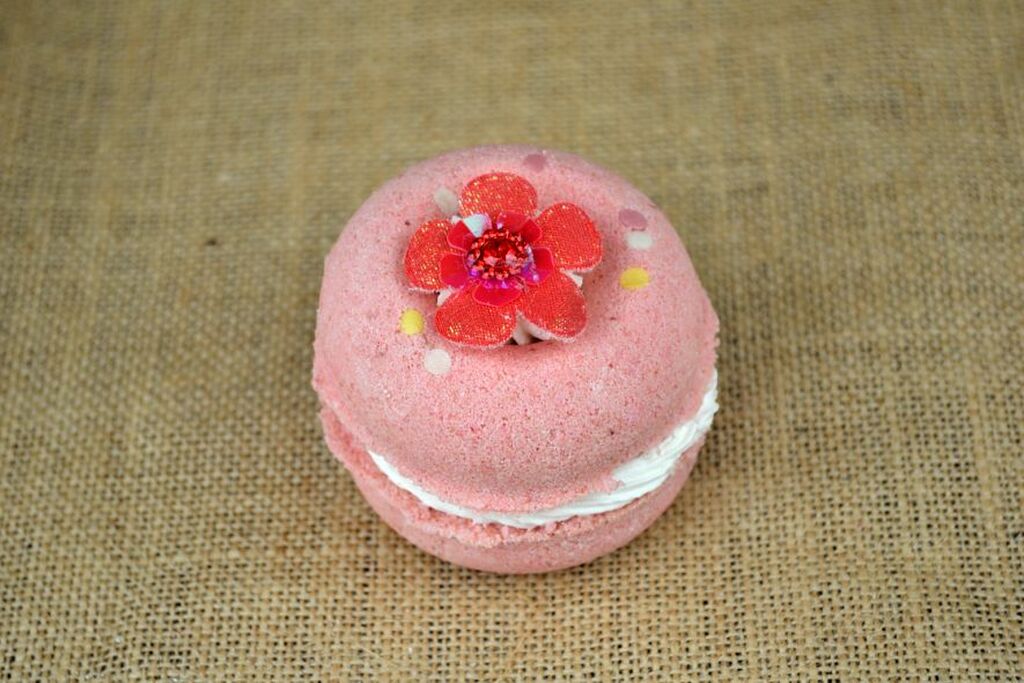 Jumbo Double Stack Melonberry Doughnut Bath Bombs x 5 in a Luxury Pink Gift Box-1
