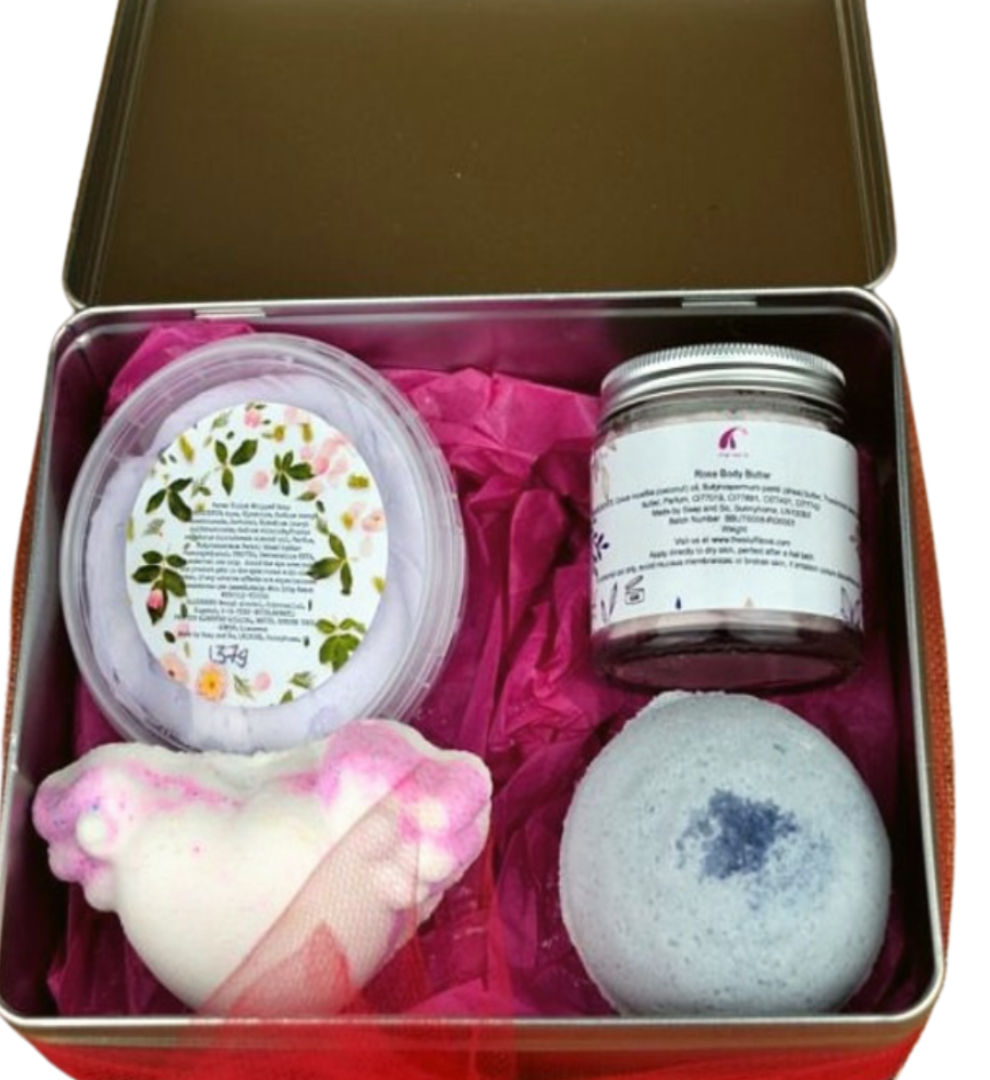 Personalised Gift Set for Mum - Vegan - Whipped Soap, Bath Bombs and Body Butter-1