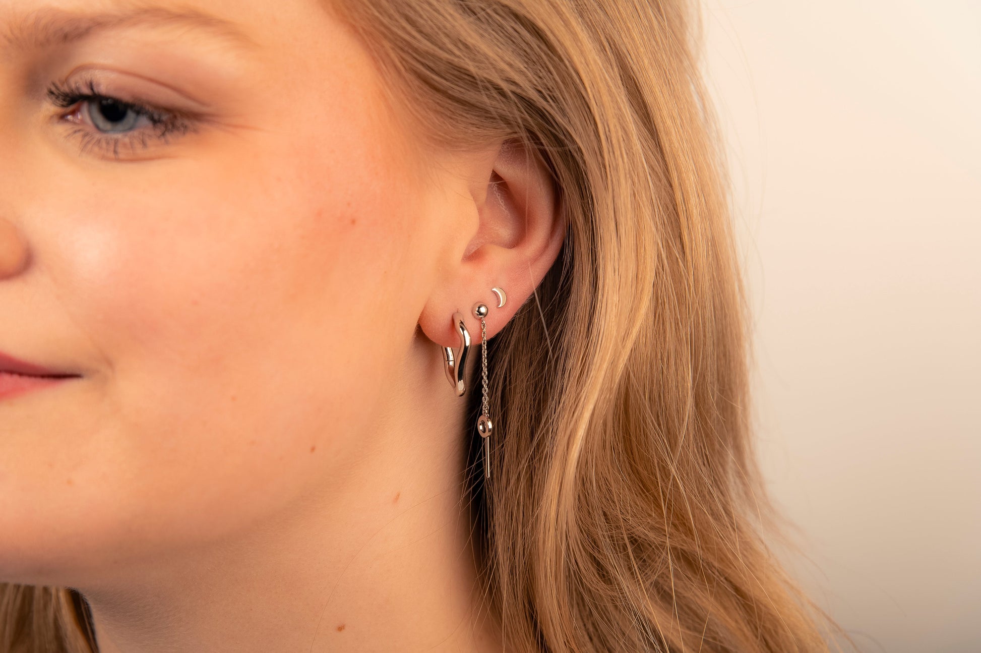 Oorhangers met circel en staafje aan ketting Zilver JE040S-2