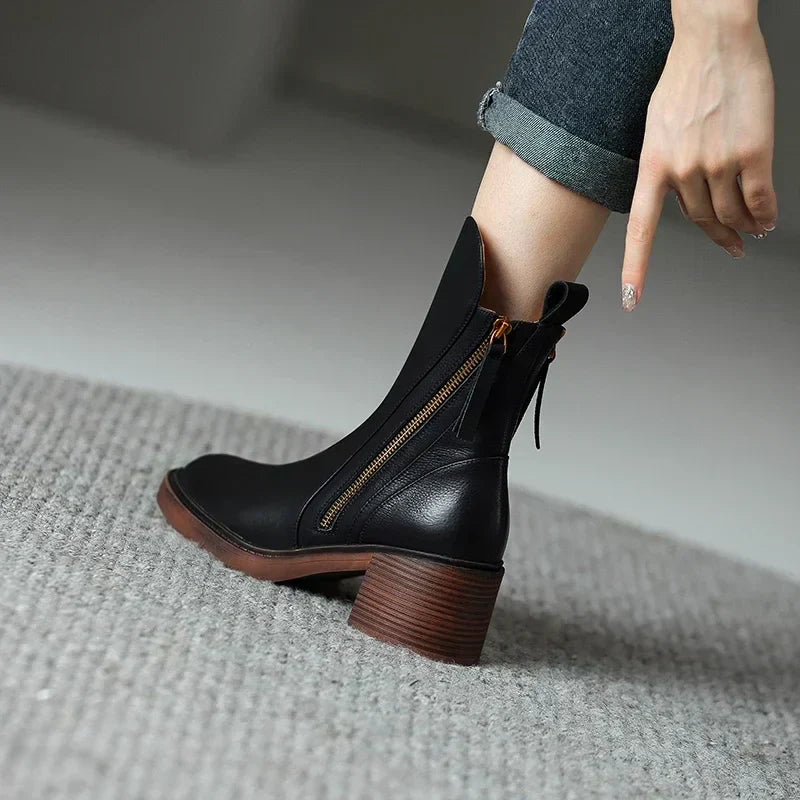 Elegant boots-1